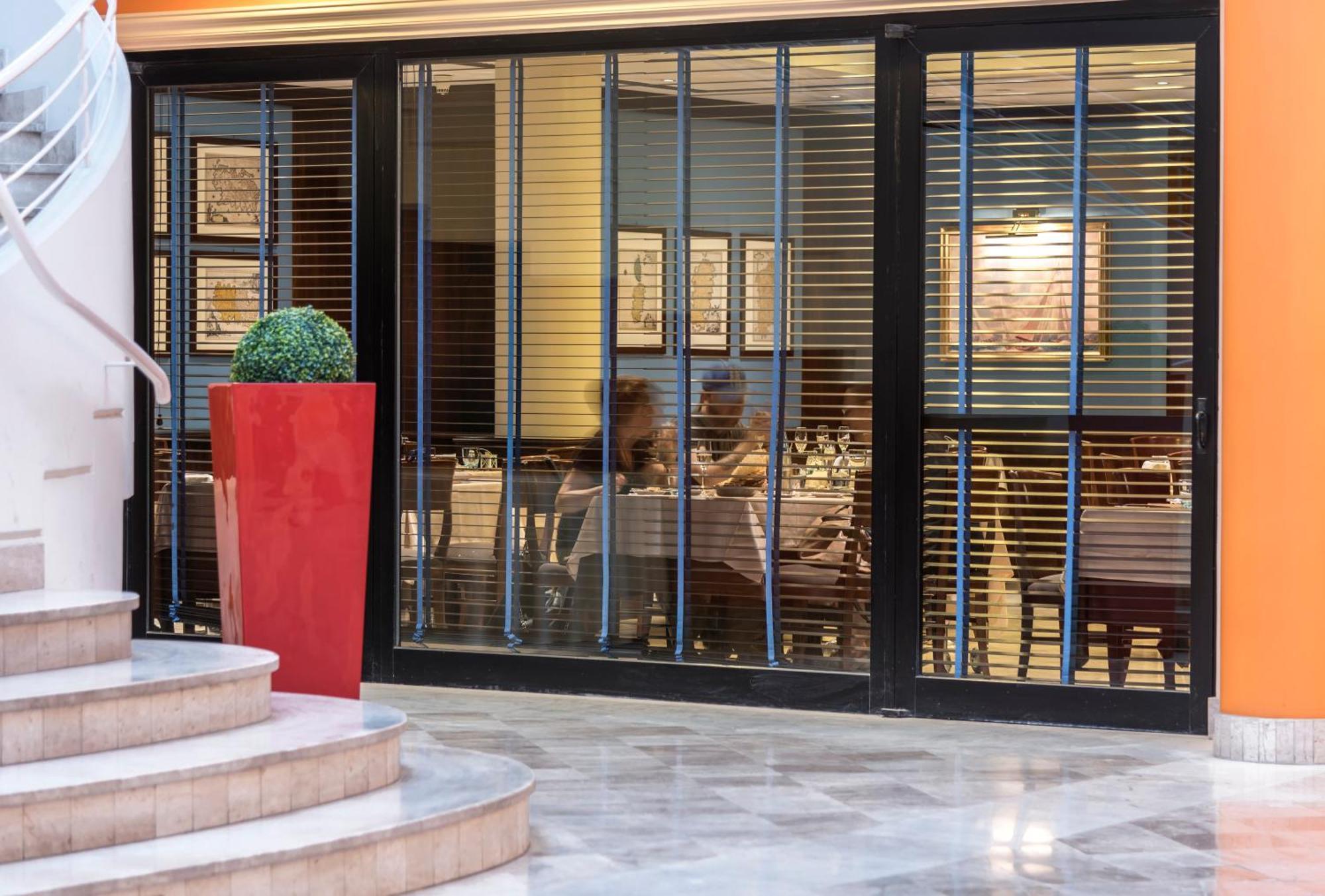 Caesar'S Hotel Cagliari Esterno foto