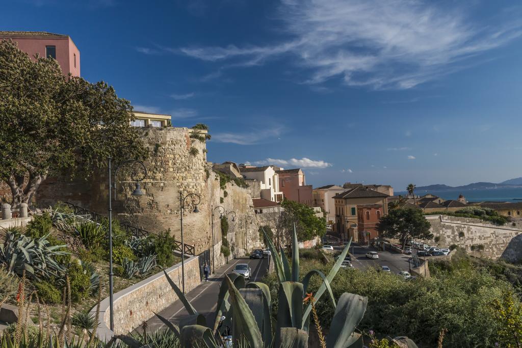 Caesar'S Hotel Cagliari Esterno foto